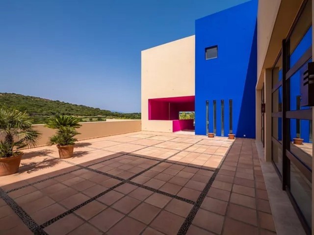 5 Bedrooms Villa in Sotogrande Alto