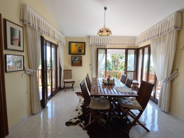 7 Bedrooms Villa in Benalmadena