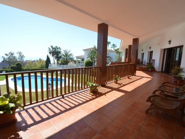 7 Bedrooms Villa in Benalmadena