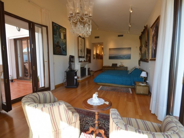 7 Bedrooms Villa in Benalmadena