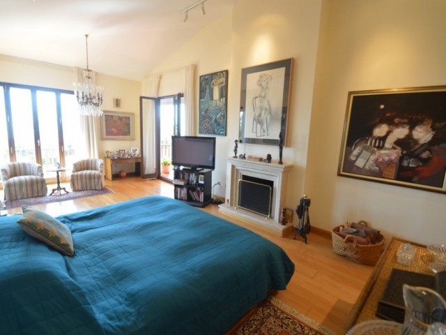 Villa avec 7 Chambres  à Benalmadena