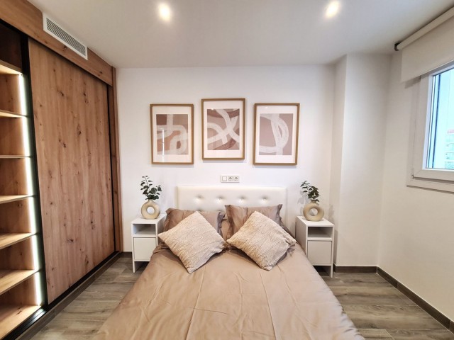 Apartamento con 3 Dormitorios  en Estepona