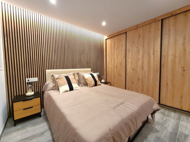 Apartamento con 3 Dormitorios  en Estepona