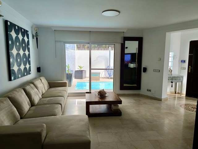 4 Schlafzimmer Villa in San Pedro de Alcántara