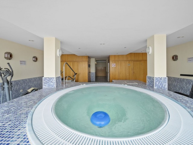 2 Bedrooms Apartment in Benalmadena