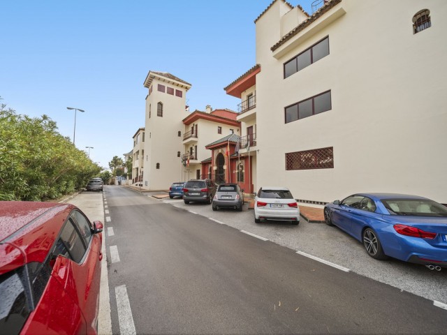 2 Bedrooms Apartment in Benalmadena