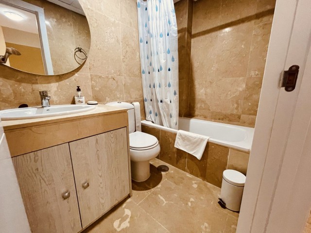 2 Bedrooms Apartment in La Duquesa