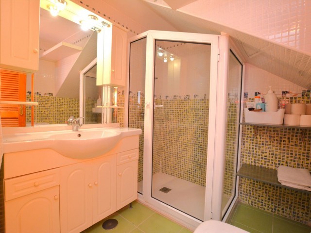 Apartamento con 2 Dormitorios  en Benalmadena Costa
