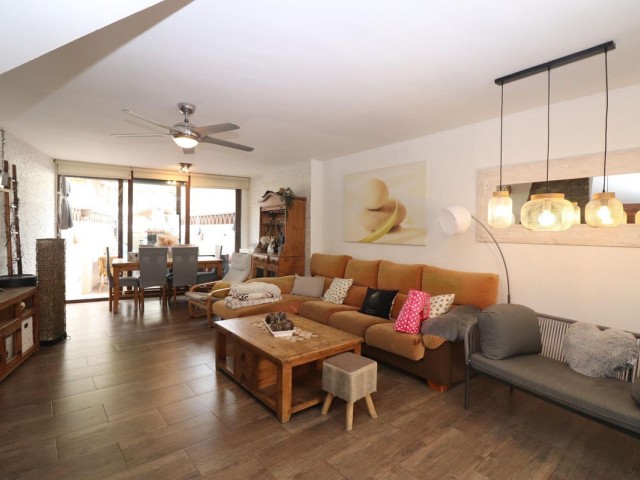 3 Bedrooms Townhouse in Marbella