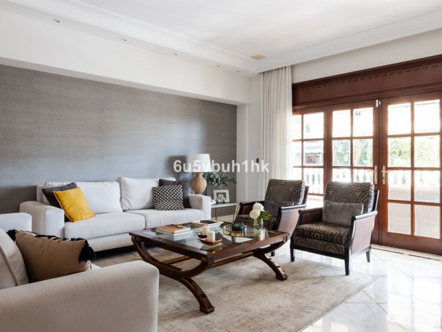 6 Bedrooms Villa in Málaga