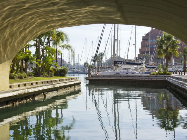 Commercieel in Sotogrande Costa