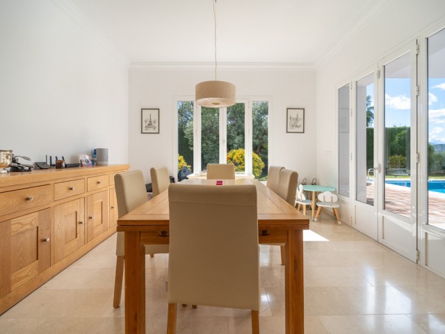 4 Schlafzimmer Villa in Istán