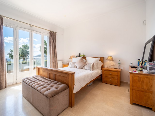 4 Schlafzimmer Villa in Istán