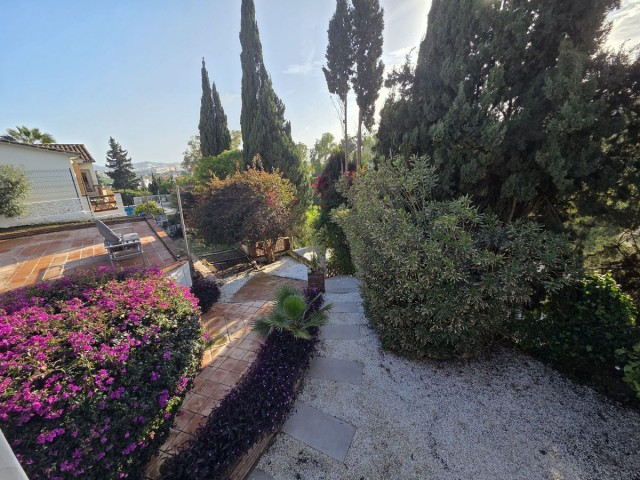 Villa con 5 Dormitorios  en Campo Mijas