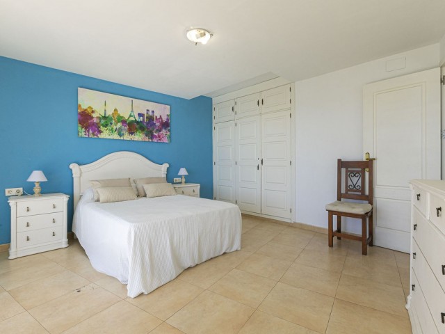 2 Bedrooms Apartment in Calahonda