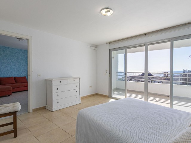 2 Bedrooms Apartment in Calahonda