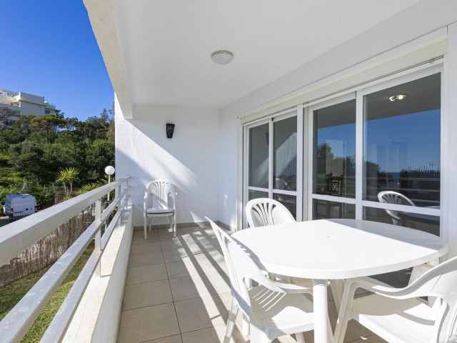 2 Bedrooms Apartment in Calahonda