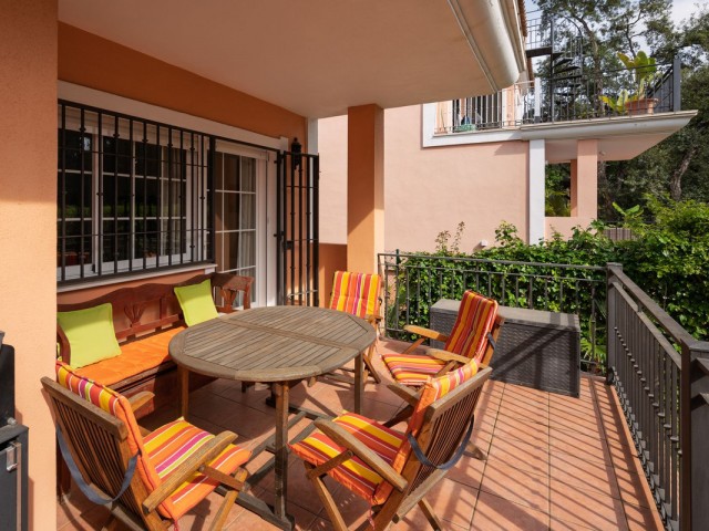 5 Bedrooms Villa in Elviria