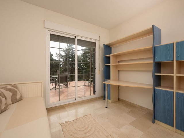 Villa avec 5 Chambres  à Elviria