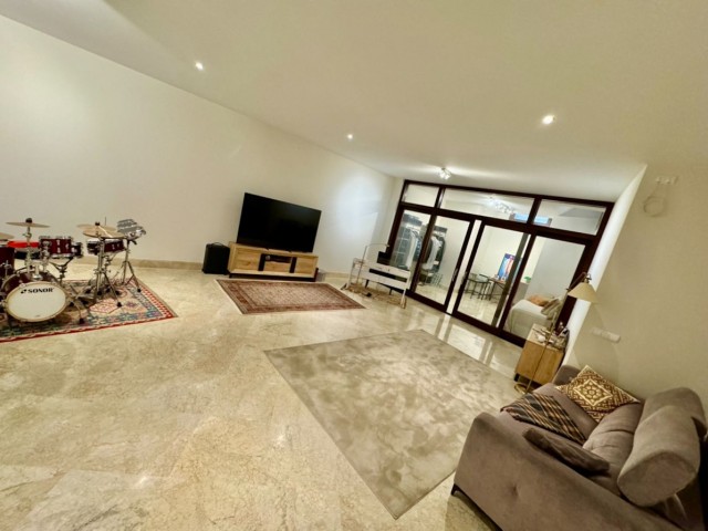 3 Bedrooms Apartment in San Pedro de Alcántara