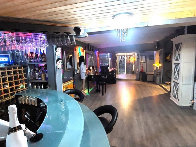5 Makuuhuoneen Huvila Estepona