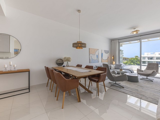 3 Bedrooms Apartment in Bel Air