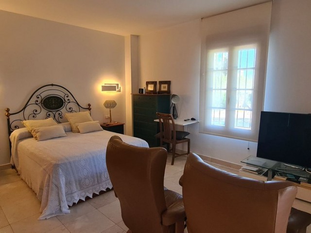 3 Makuuhuoneen Huvila Cerros del Aguila