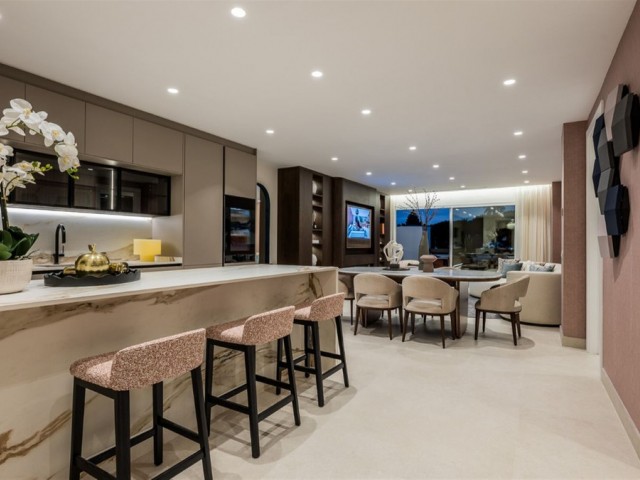 3 Bedrooms Apartment in Los Monteros