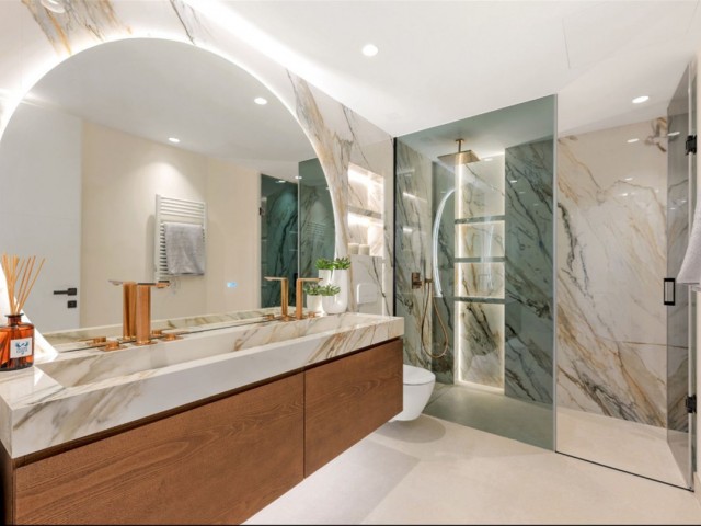 3 Bedrooms Apartment in Los Monteros