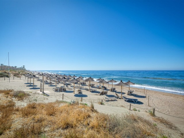 3 Bedrooms Apartment in Los Monteros