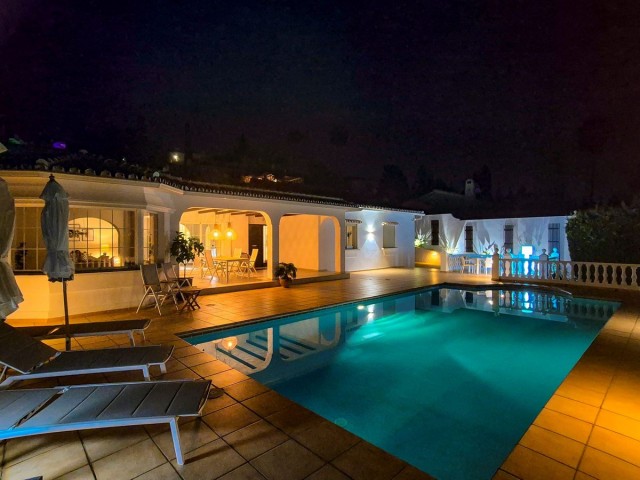 Villa, Sierrezuela, R4975837