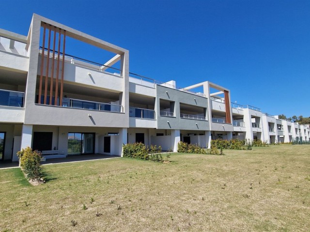 Apartamento con 3 Dormitorios  en Casares Playa