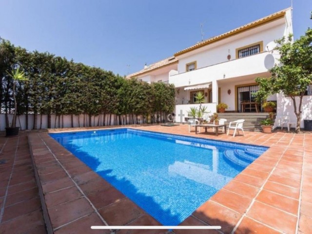 4 Bedrooms Townhouse in San Pedro de Alcántara