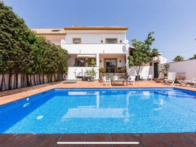 4 Bedrooms Townhouse in San Pedro de Alcántara