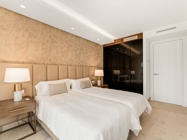 4 Bedrooms Townhouse in New Golden Mile