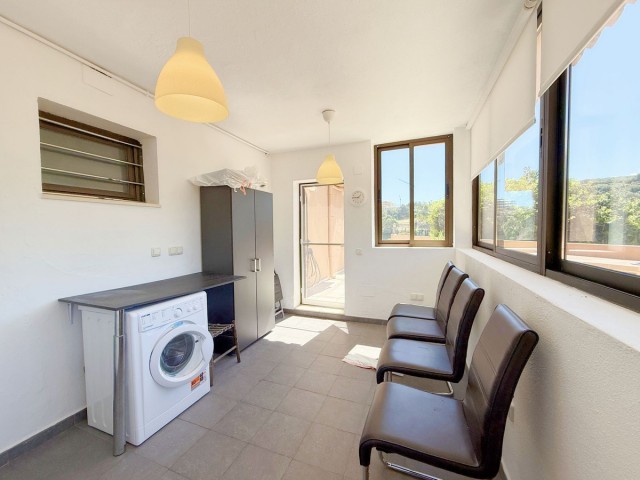 Apartamento con 4 Dormitorios  en Casares Playa