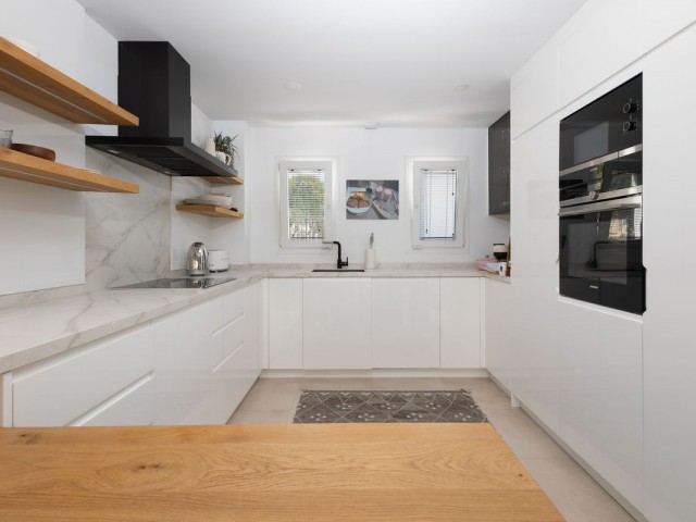 4 Bedrooms Townhouse in Calahonda