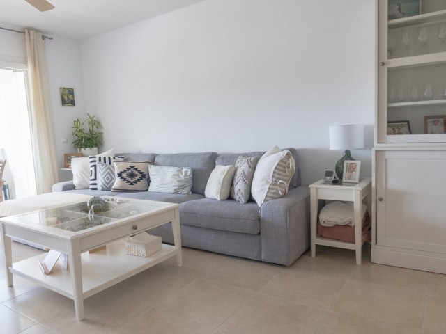 Apartment, Nueva Andalucia, R4138072