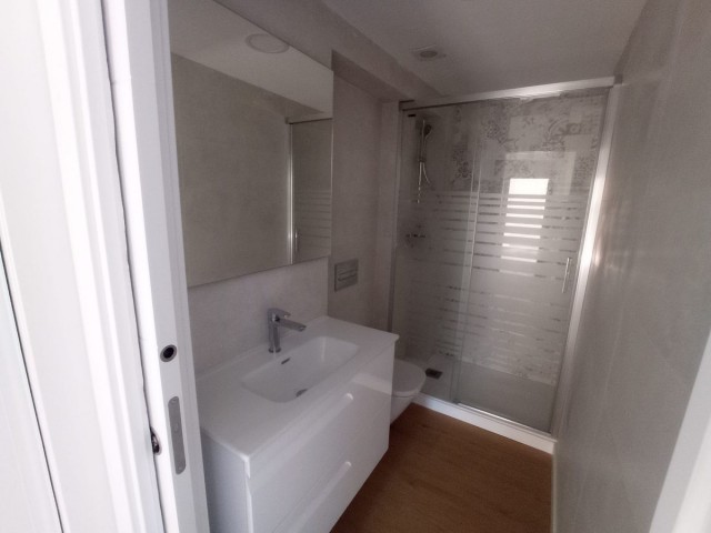 Apartamento con 2 Dormitorios  en Málaga Centro
