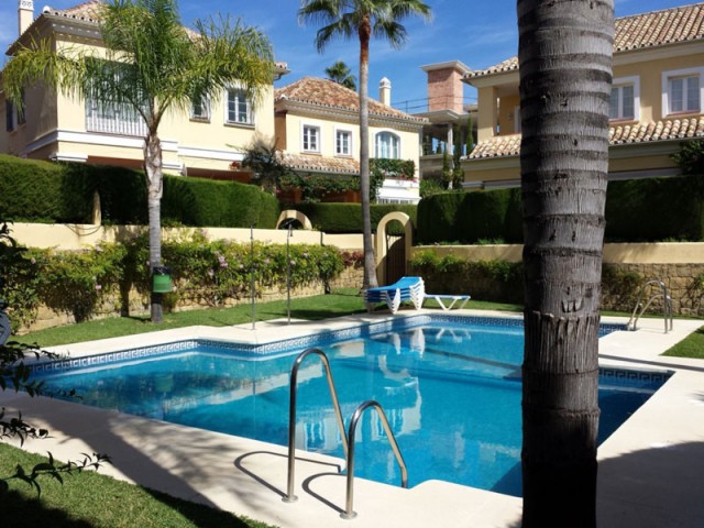 3 Slaapkamer Rijtjeshuis in Elviria