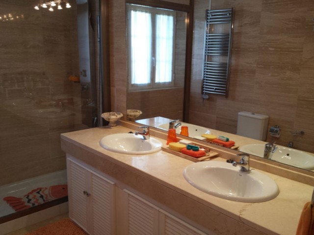 3 Slaapkamer Rijtjeshuis in Elviria