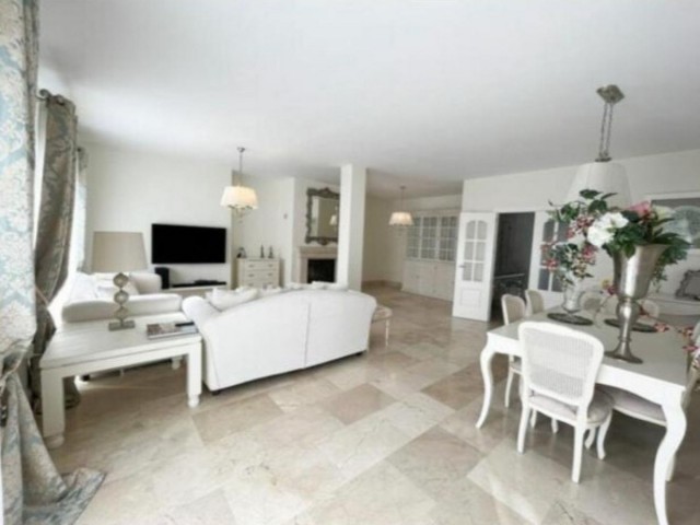 5 Sovrums Villa i San Roque