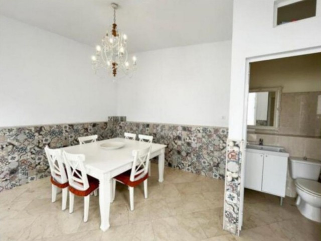 5 Sovrums Villa i San Roque