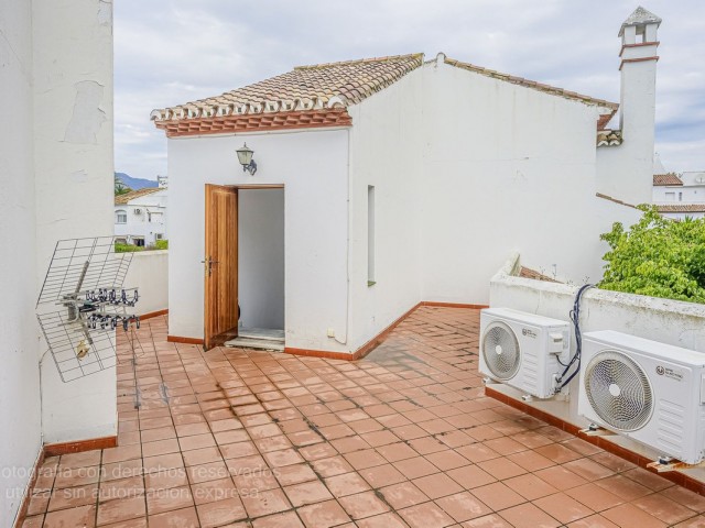 3 Bedrooms Townhouse in New Golden Mile