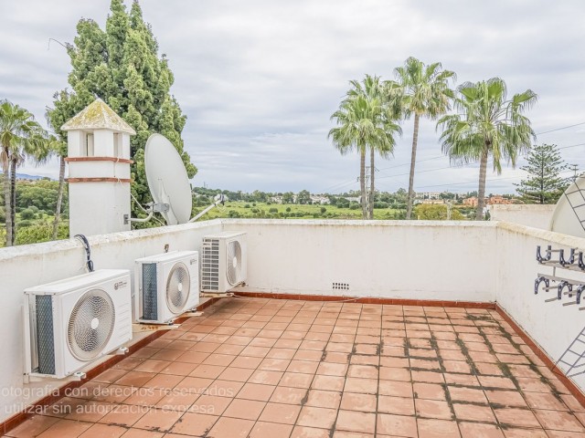 3 Bedrooms Townhouse in New Golden Mile