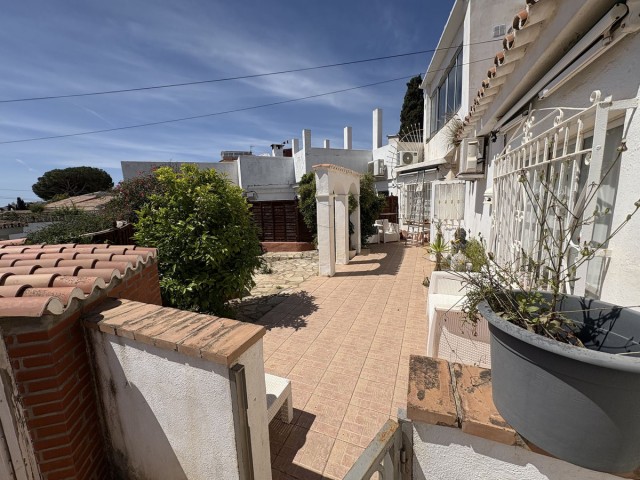 Villa avec 4 Chambres  à Torreblanca