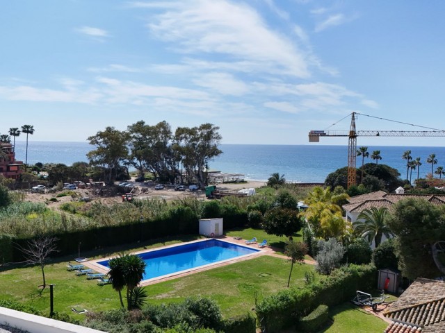 4 Bedrooms Villa in Los Monteros