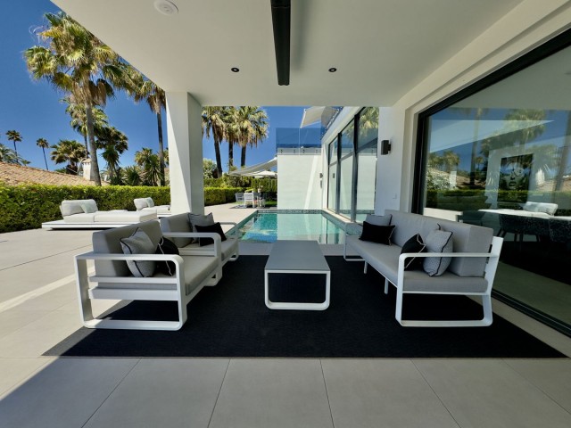 4 Bedrooms Villa in Los Monteros