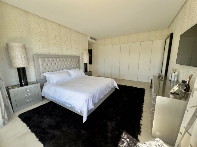 4 Bedrooms Villa in Los Monteros