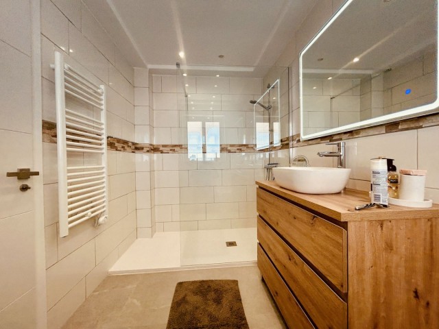 4 Bedrooms Villa in La Duquesa